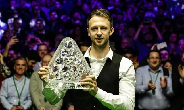 一张小圆桌 一张小圆桌